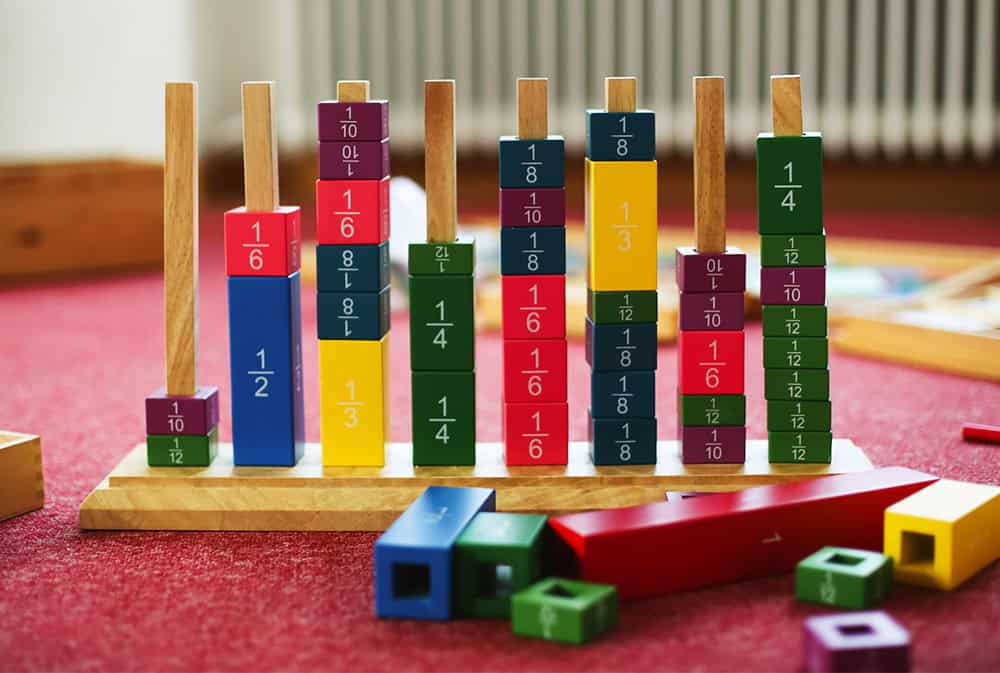 Spielzeugmaterial von Montessori