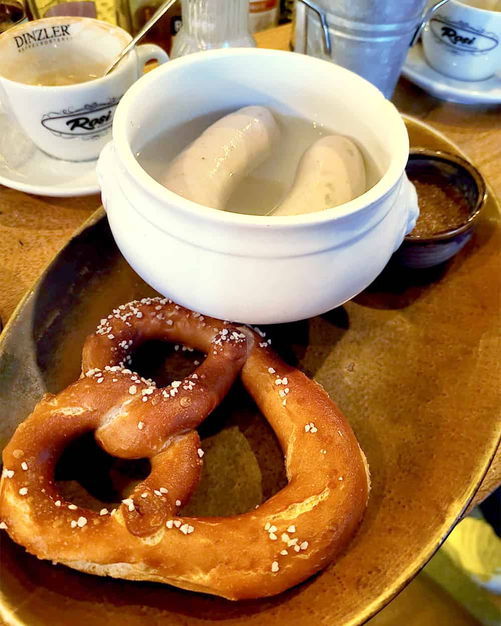 Weißwurst im Café Rosi Haidhausen