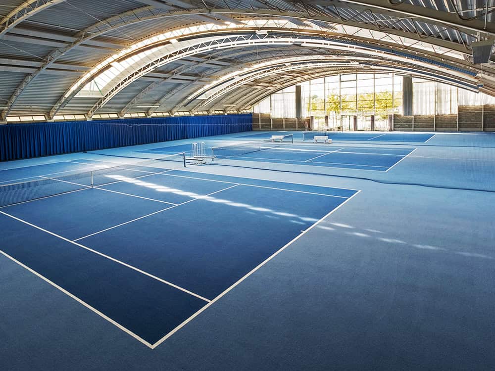 Indoor Tennisplätze mit Hartboden